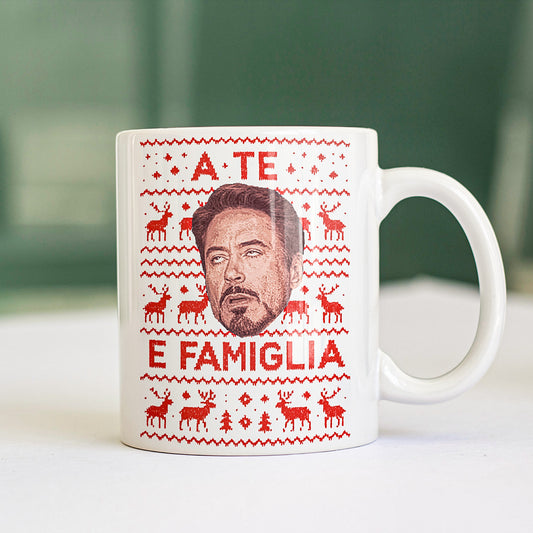 CUC Tazza A TE E FAMIGLIA - Natale - meme #chooseurcolor